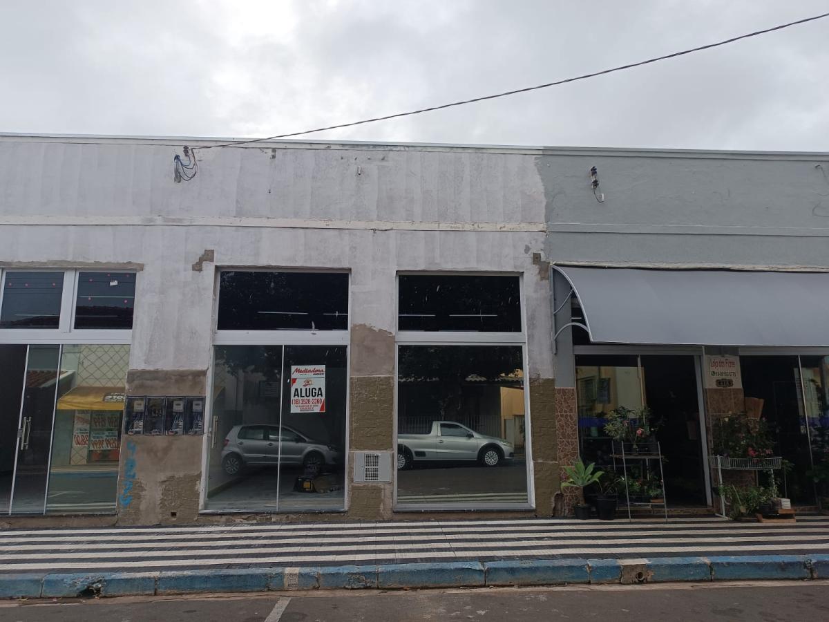 Comercial, Bairro: Centro